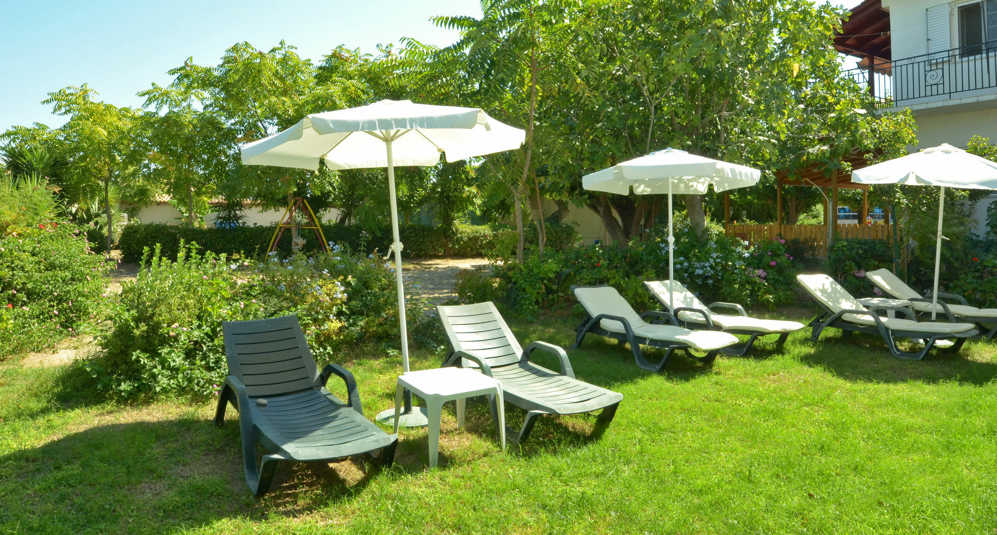 Lägenhetshotell Lemonia 3*